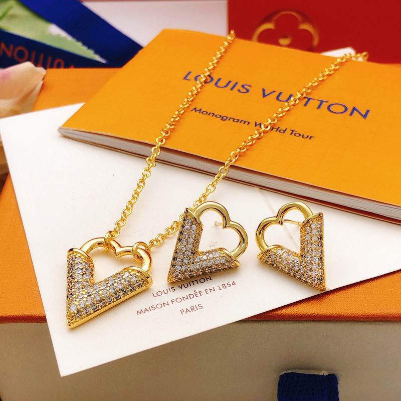 LV Suits 06yxs07